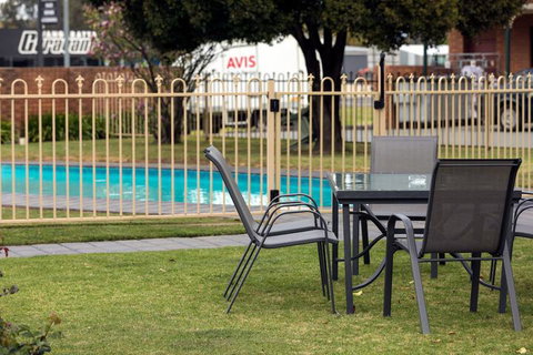 Advance Motel - Geraldton Accommodation 3