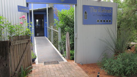 The Retreat At Froog-Moore Park - Geraldton Accommodation 4