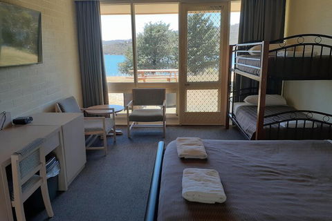 Lake Jindabyne Hotel - Geraldton Accommodation 4
