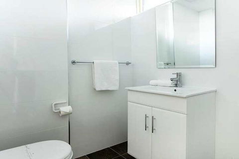 Lake Jindabyne Hotel - Geraldton Accommodation 5