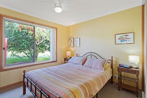 Monaro Cottage - Geraldton Accommodation 3