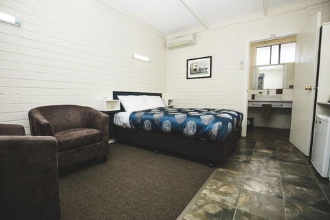 Central Highlands Motor Inn - Geraldton Accommodation 4