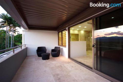 Villa One On Murphy Luxury Holiday Villa - Geraldton Accommodation 0