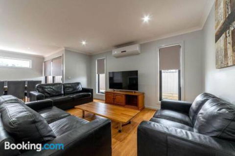 Averys Retreat - Geraldton Accommodation 1