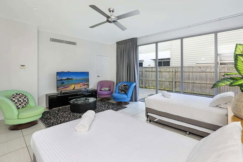 Northshor-Ultimate Beach House - Geraldton Accommodation 5