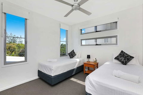 Northshor-Ultimate Beach House - Geraldton Accommodation 4