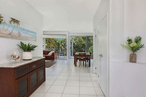 Northshor-Ultimate Beach House - Geraldton Accommodation 0