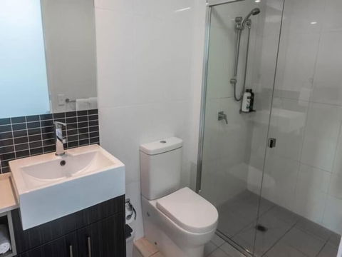 Airtrip Apartments On River Street - Geraldton Accommodation 6