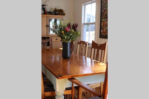 Stunning Queenslander - Geraldton Accommodation 1