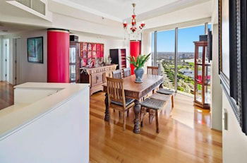 Luxury 3BR Apt With Incredible Views - Geraldton Accommodation 0