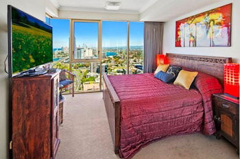 Luxury 3BR Apt With Incredible Views - Geraldton Accommodation 1