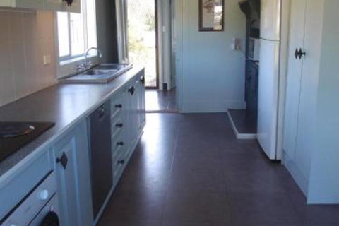 Old Schoolmasters Cottage On The Barrington River - Geraldton Accommodation 5