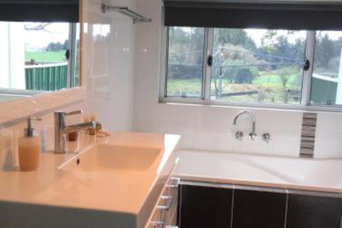 Old Schoolmasters Cottage On The Barrington River - Geraldton Accommodation 4