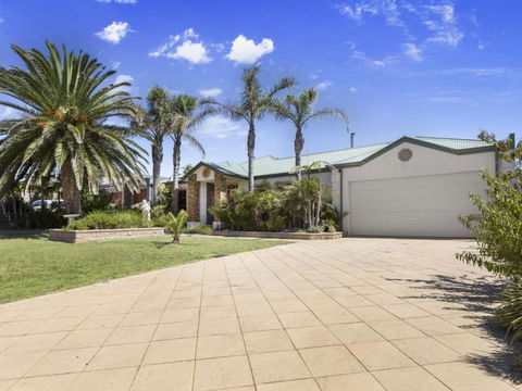 DIAMOND BAY RETREAT SORRENTO - Geraldton Accommodation 4