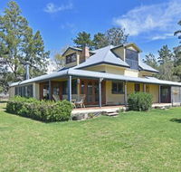 Soldiers Cottage picturebook vineyard home - Geraldton Accommodation