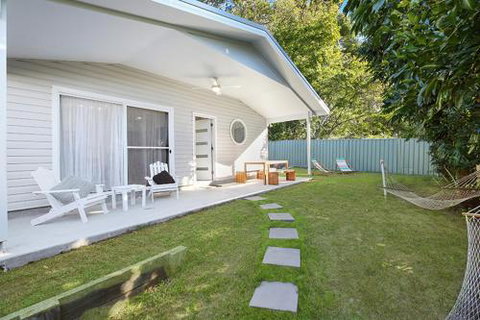 Salty Kisses Holiday House - Geraldton Accommodation 0