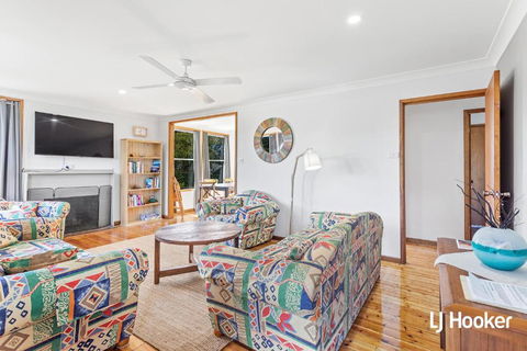 Cromarty Cottage 900m From Birubi Beach - Geraldton Accommodation 1