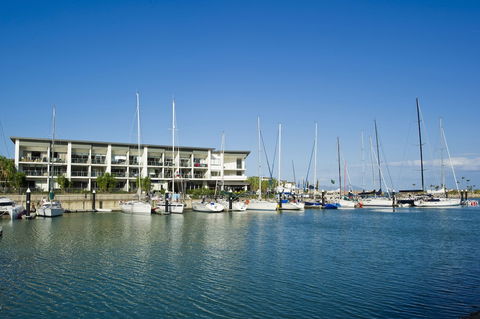 Blue On Blue Studio Room 1222 - Geraldton Accommodation 0
