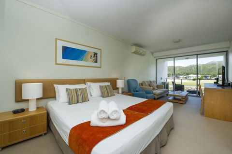 Blue On Blue Studio Room 1222 - Geraldton Accommodation 6