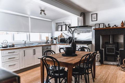 Saint Inez - Geraldton Accommodation 2