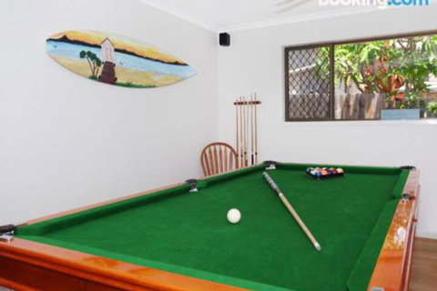 Schirrmann 56 Four Bedroom Home On Canal With Pool Pontoon Aircon & WiFi! - Geraldton Accommodation 6