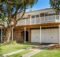 TREETOPS at WERRI BEACH Gerringong 4pm Check Out on Sundays - Geraldton Accommodation
