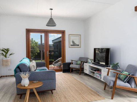 SPINDRIFT Kiama & Surrounds 4pm Check Out Sundays - Geraldton Accommodation 0