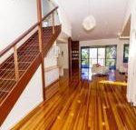 The Holiday House - Geraldton Accommodation