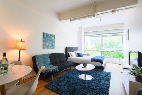 BHB CBD Dream Wine Netflix Wifi Views - Geraldton Accommodation 6