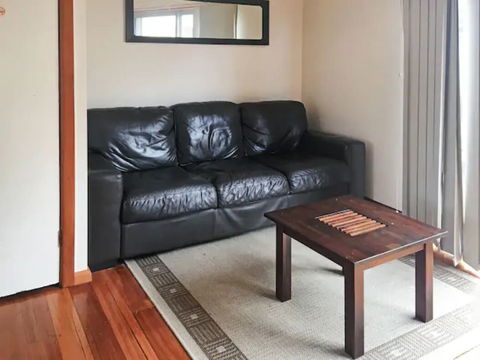 Home Near Shops & Beach - Geraldton Accommodation 2