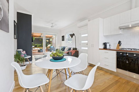 AMORE - Geraldton Accommodation 1