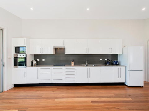 Ocean Views 41A Ocean Avenue - Geraldton Accommodation 5
