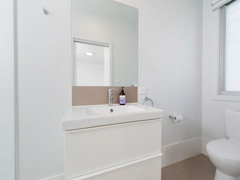 Ocean Views 41A Ocean Avenue - Geraldton Accommodation 3