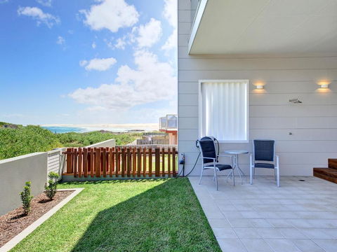 Ocean Views 41A Ocean Avenue - Geraldton Accommodation 1