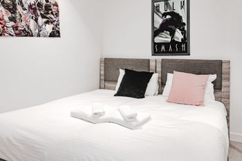 Zenith Melbourne Central - Geraldton Accommodation 2