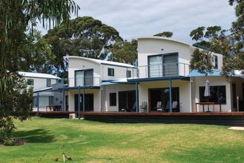 Uringah Rejuvenate Stays - Geraldton Accommodation 0
