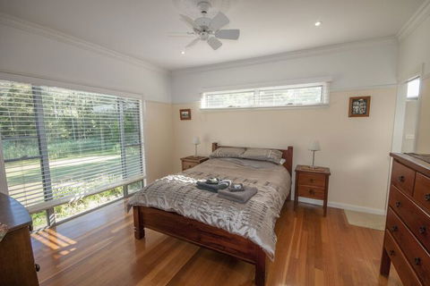 Crescent Head Farm - Geraldton Accommodation 2
