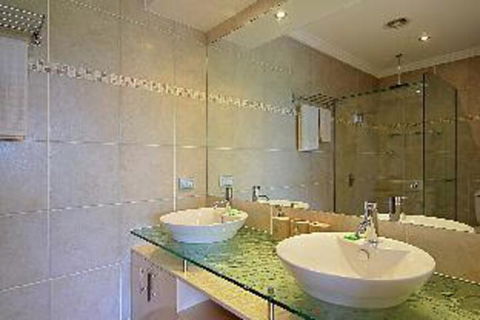 A PERFECT STAY 3 James Cook Apartments - Geraldton Accommodation 1