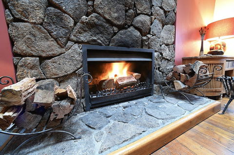 Thredbo 1380 - Geraldton Accommodation 1