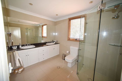 Thredbo 1380 - Geraldton Accommodation 5