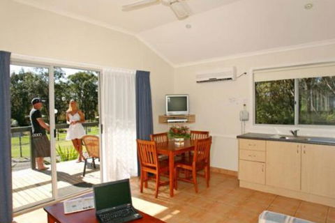 Port Stephens Koala Sanctuary - Geraldton Accommodation 4