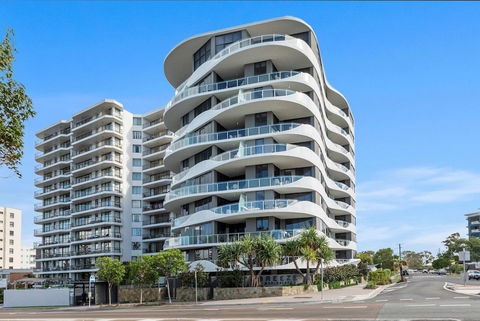 Breeze Mooloolaba - Geraldton Accommodation 0