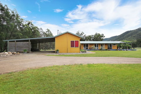 Feathertop Views And Dorm - Geraldton Accommodation 1