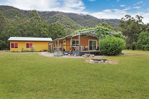Feathertop Views And Dorm - Geraldton Accommodation 2