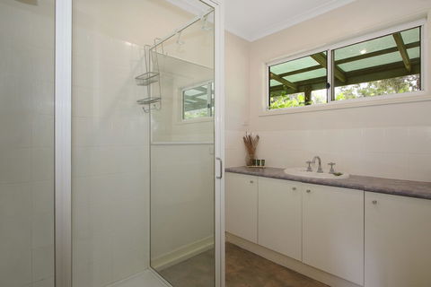 Feathertop Views And Dorm - Geraldton Accommodation 3