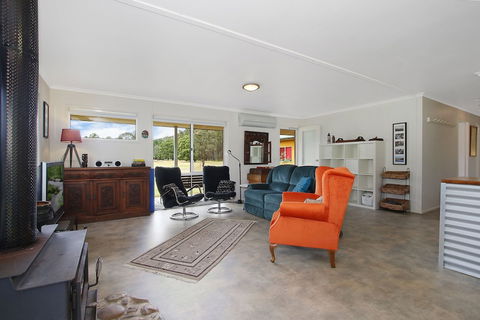 Feathertop Views And Dorm - Geraldton Accommodation 6