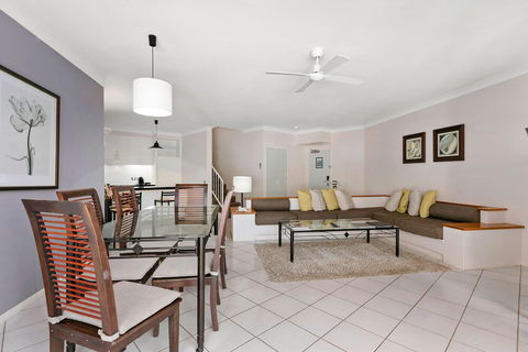 Poolside Apt In Alamanda Beachfront Resort 67 - Geraldton Accommodation 5