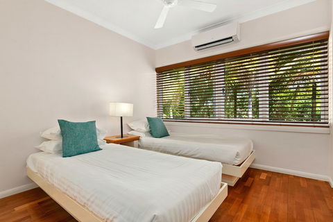 Poolside Apt In Alamanda Beachfront Resort 67 - Geraldton Accommodation 4
