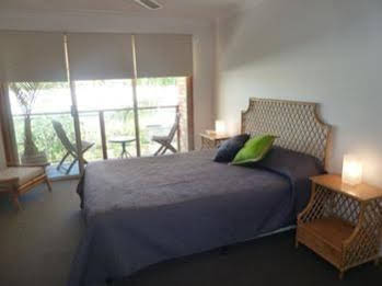 Sails Beach House Apartments Pottsville Beach - Geraldton Accommodation 0