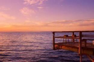 Straddie Bungalows - Geraldton Accommodation 0